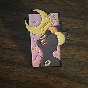 Black and Yellow Enamel Pin with Moon Design Umbreon Anime Manga Pokemon